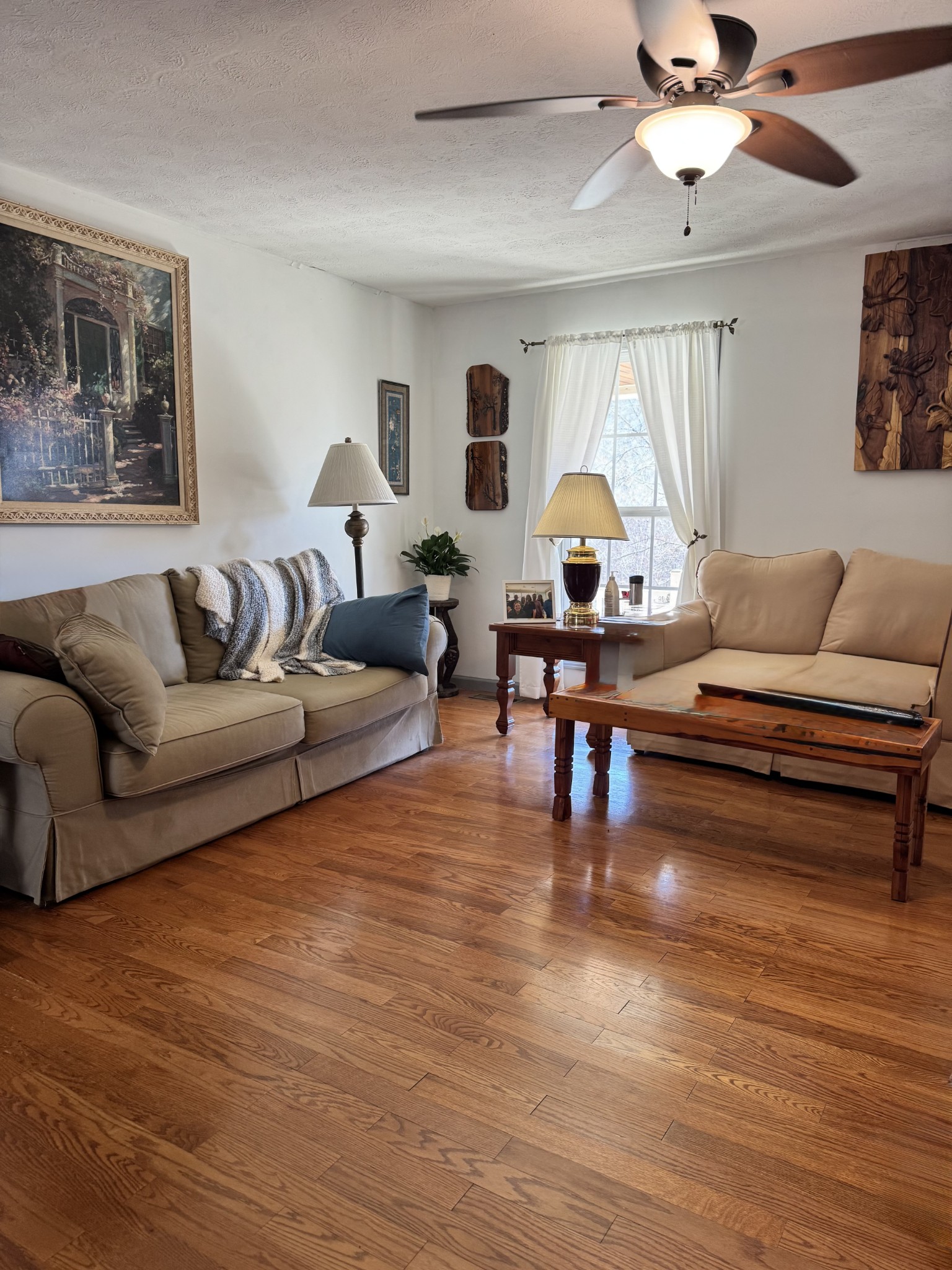 267 Difficult Road Pleasant Shade, TN 37145 - Photo 16 of 20 a living room with furniture and a large window