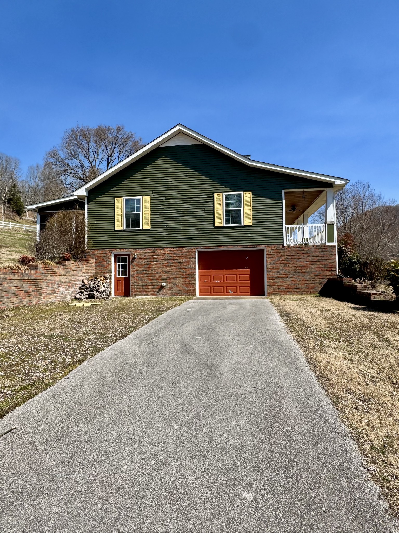 267 Difficult Road Pleasant Shade, TN 37145 - Photo 3 of 20 a front view of a house with yard