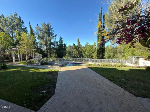 $4,495,000 | 832 Greenridge Drive, La Canada Flintridge, CA 91011