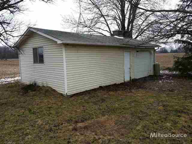 150 Elmer Road Sandusky, MI 48471 - Photo 4 of 4 31147072-3.JPG
