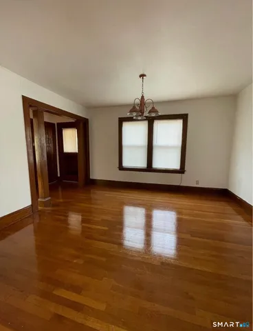 $1,700 | 448 Hillside Avenue, Unit 3, Hartford, CT 06106