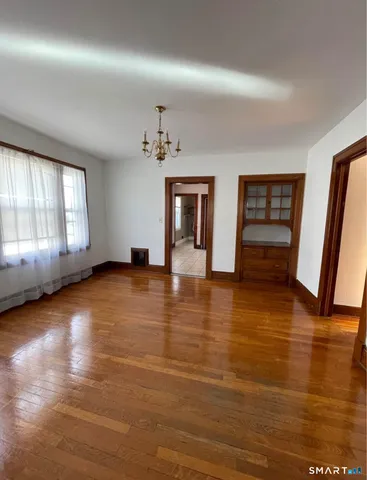 $1,700 | 448 Hillside Avenue, Unit 3, Hartford, CT 06106