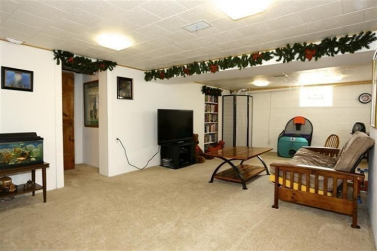 301 North Division Street Spring Lake, MI 49456 - Photo 14 of 22 Additional Photo