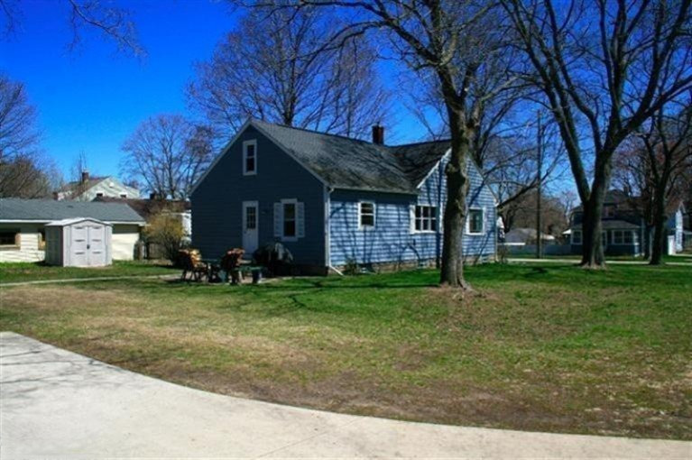 301 North Division Street Spring Lake, MI 49456 - Photo 20 of 22 Additional Photo