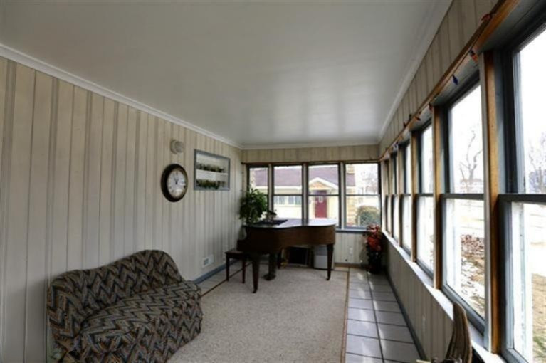 301 North Division Street Spring Lake, MI 49456 - Photo 4 of 22 Additional Photo