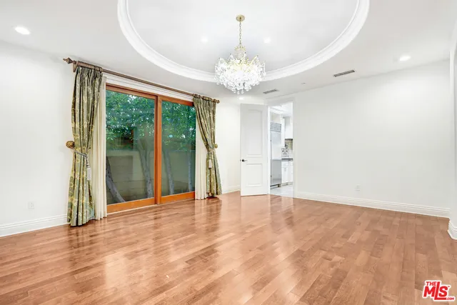 $17,000 | 219 South Willaman Drive, Beverly Hills, CA 90211