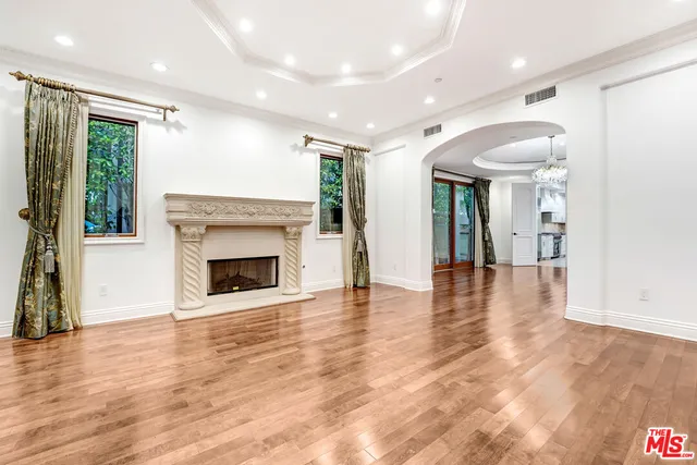 $17,000 | 219 South Willaman Drive, Beverly Hills, CA 90211