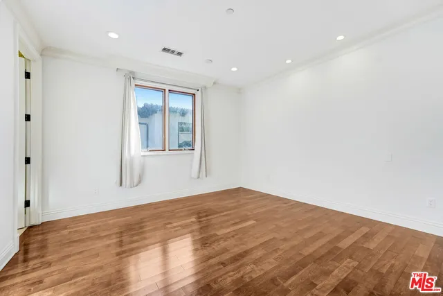 $17,000 | 219 South Willaman Drive, Beverly Hills, CA 90211