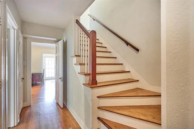 a view of entryway with wooden floor