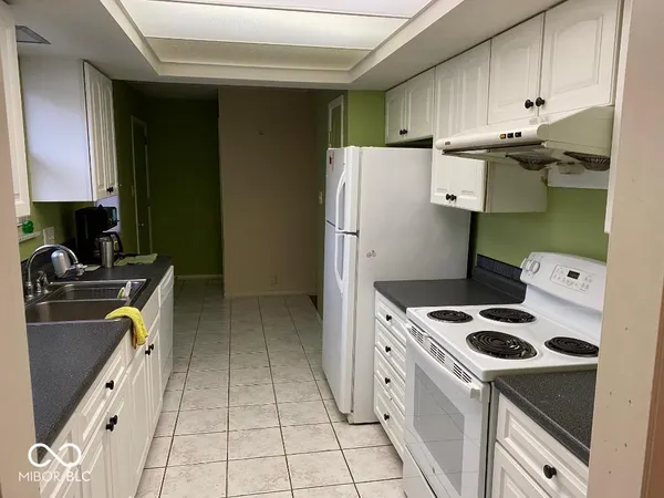 $1,950 | 8065 Hoover Lane, Indianapolis, IN 46260