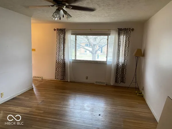 $1,950 | 8065 Hoover Lane, Indianapolis, IN 46260