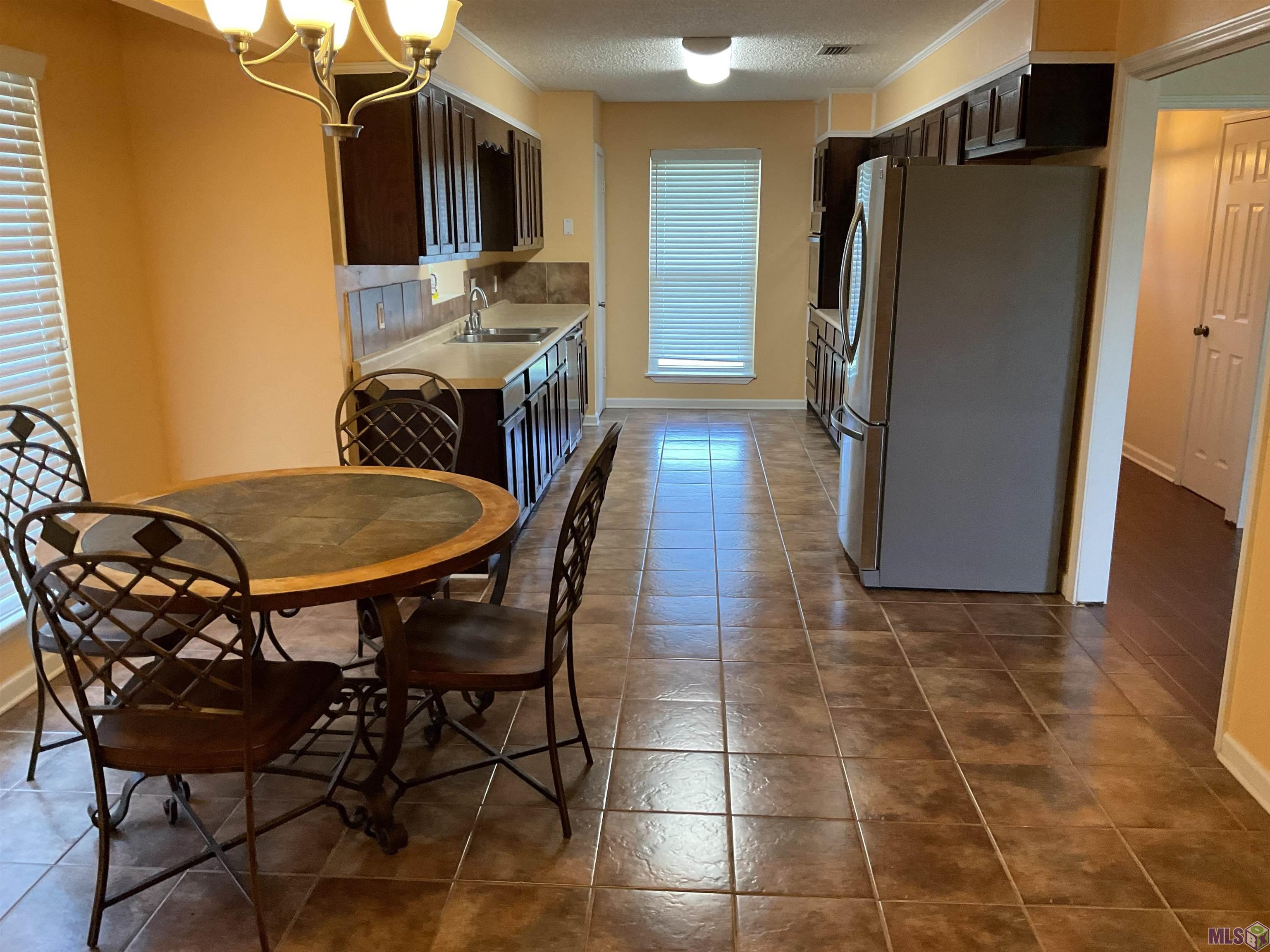7544 Barbara Cohn Place Baton Rouge, LA 70811 - Photo 7 of 17 Gallery Image 7