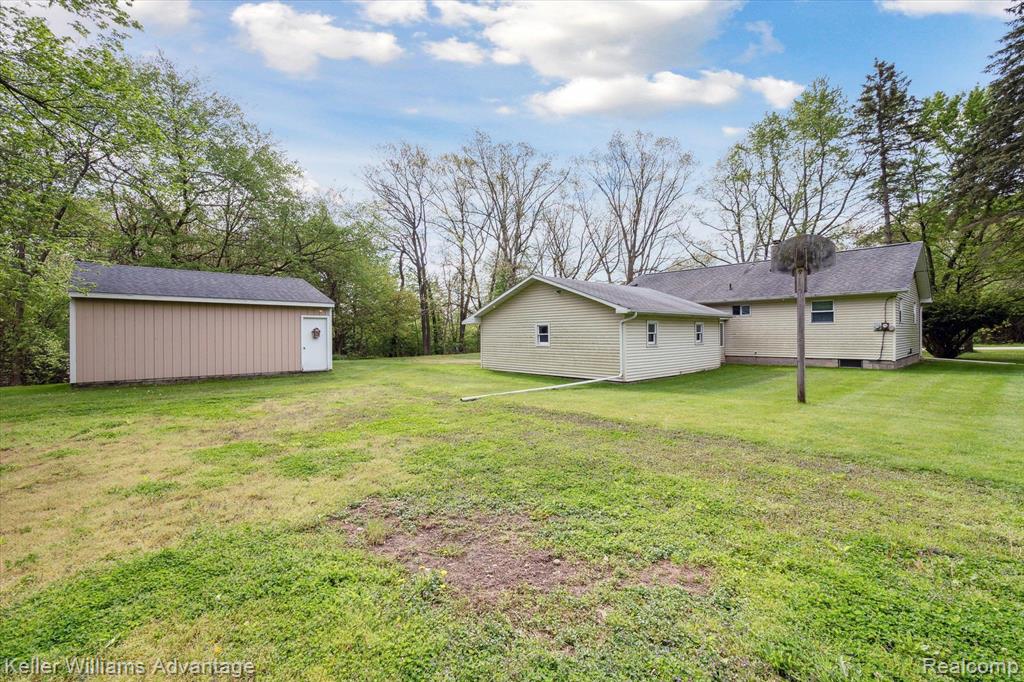 274 West Newark Road Lapeer, MI 48446 - Photo 33 of 41