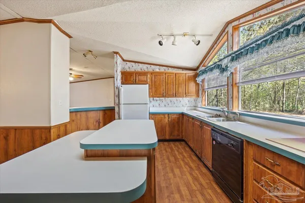 $1,600 | 4205 Elvis Presley Drive, Milton, FL 32583