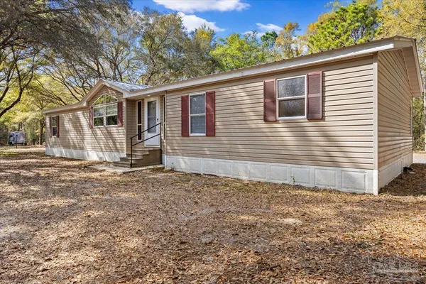 $1,600 | 4205 Elvis Presley Drive, Milton, FL 32583