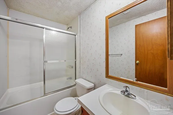 $1,600 | 4205 Elvis Presley Drive, Milton, FL 32583