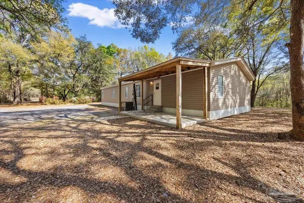 $1,600 | 4205 Elvis Presley Drive, Milton, FL 32583