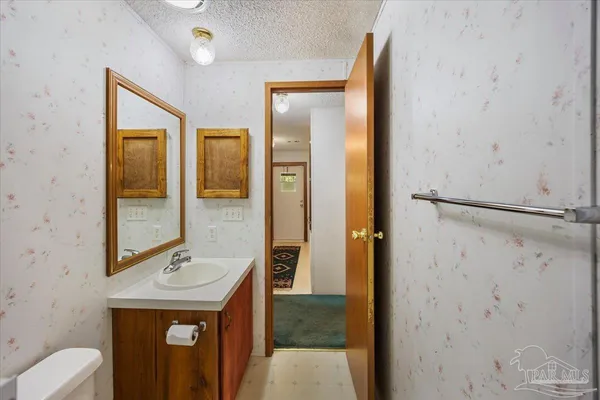 $1,600 | 4205 Elvis Presley Drive, Milton, FL 32583