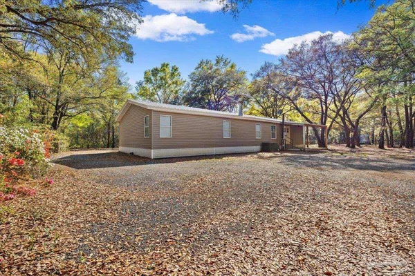 $1,600 | 4205 Elvis Presley Drive, Milton, FL 32583