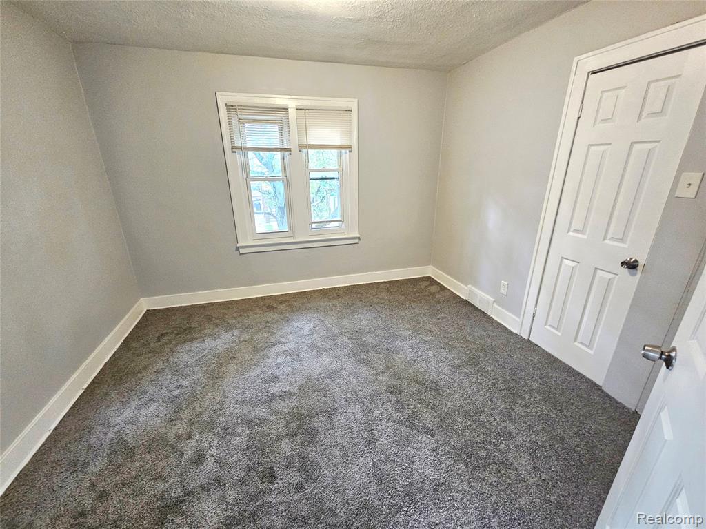 15041 Cruse Street Detroit, MI 48227 - Photo 12 of 21