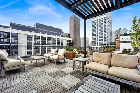 $440,000 | 850 North Dewitt Place, Unit 7K, Chicago, IL 60611