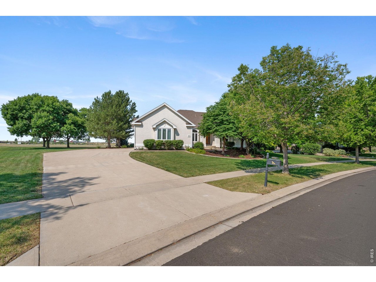 8445 Golden Eagle Road Fort Collins, CO 80528 - Photo 4 of 49