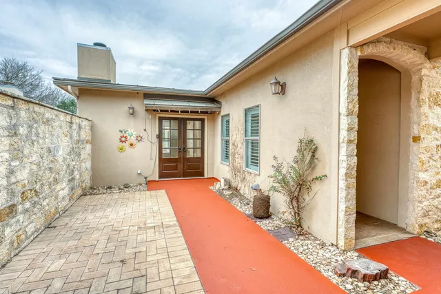 $395,000 | 140 B Uplift, Horseshoe Bay, TX 78657