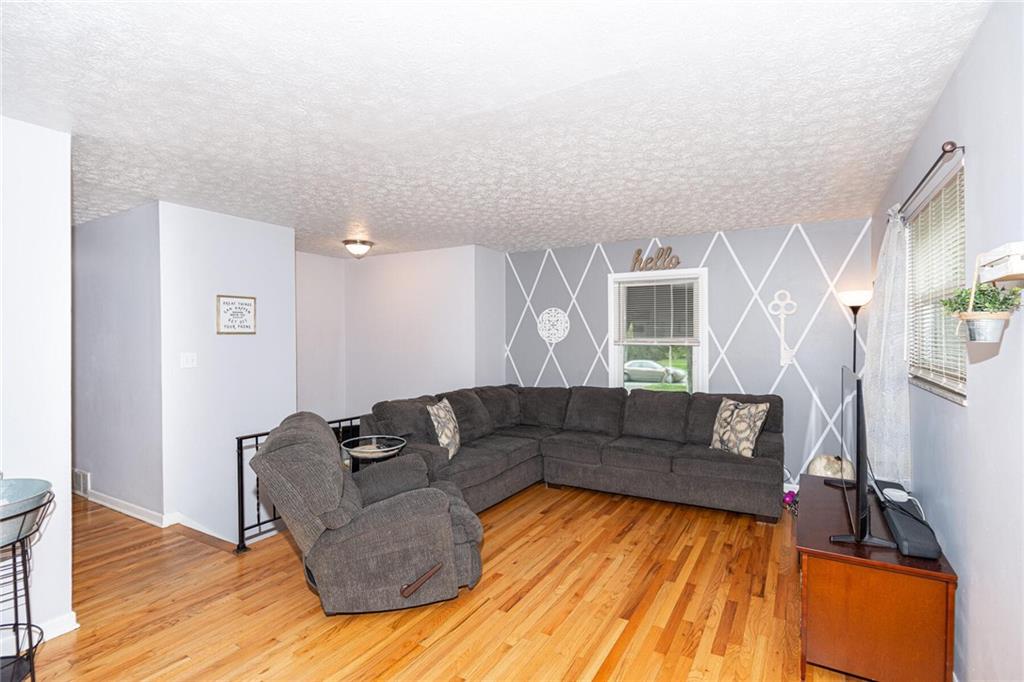 1845 North Raceway Road Indianapolis, IN 46234 - Photo 2 of 31 Gallery Image 2