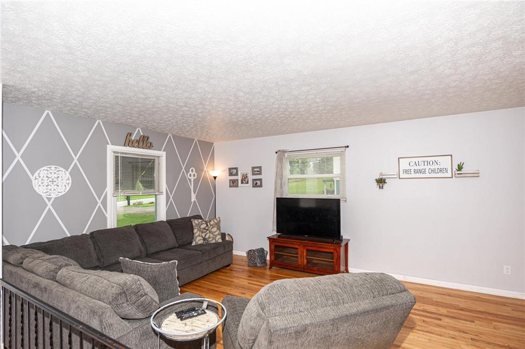 1845 North Raceway Road Indianapolis, IN 46234 - Photo 3 of 31 Gallery Image 3