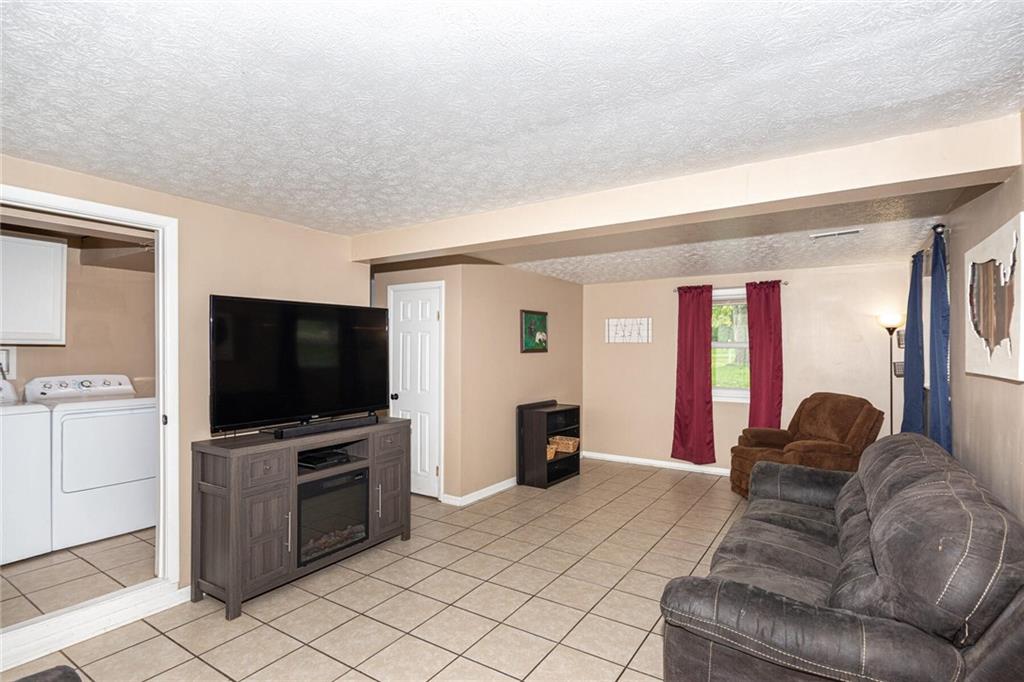 1845 North Raceway Road Indianapolis, IN 46234 - Photo 24 of 31 Gallery Image 24
