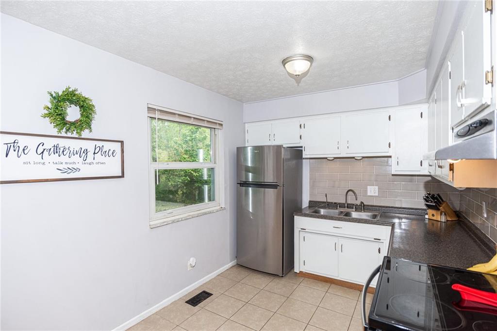 1845 North Raceway Road Indianapolis, IN 46234 - Photo 9 of 31 Gallery Image 9