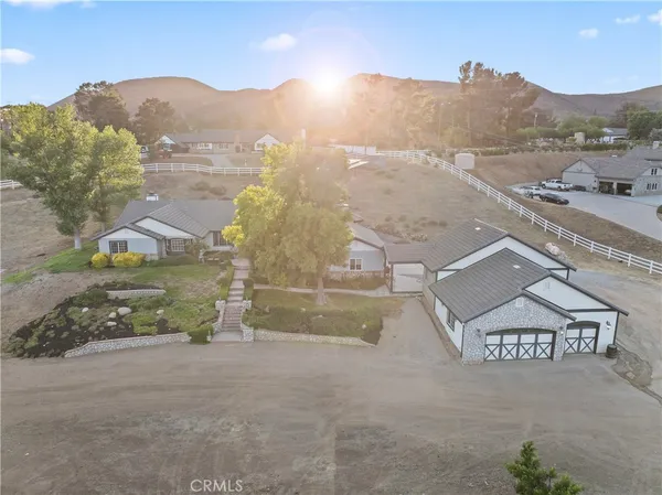 $1,338,500 | 34037 Agua Dulce Canyon Road, Agua Dulce, CA 91390