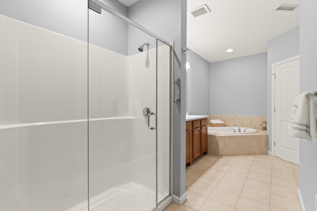 418 John Mahar Highway, Unit 408 Braintree, MA 02184 - Photo 16 of 35