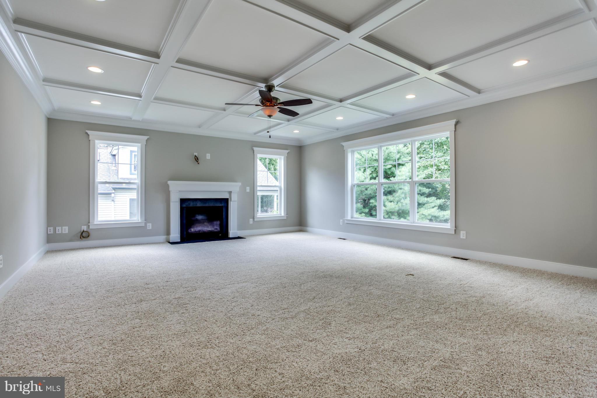 2735 Hidden Road Vienna, VA 22181 - Photo 8 of 30 Living Room