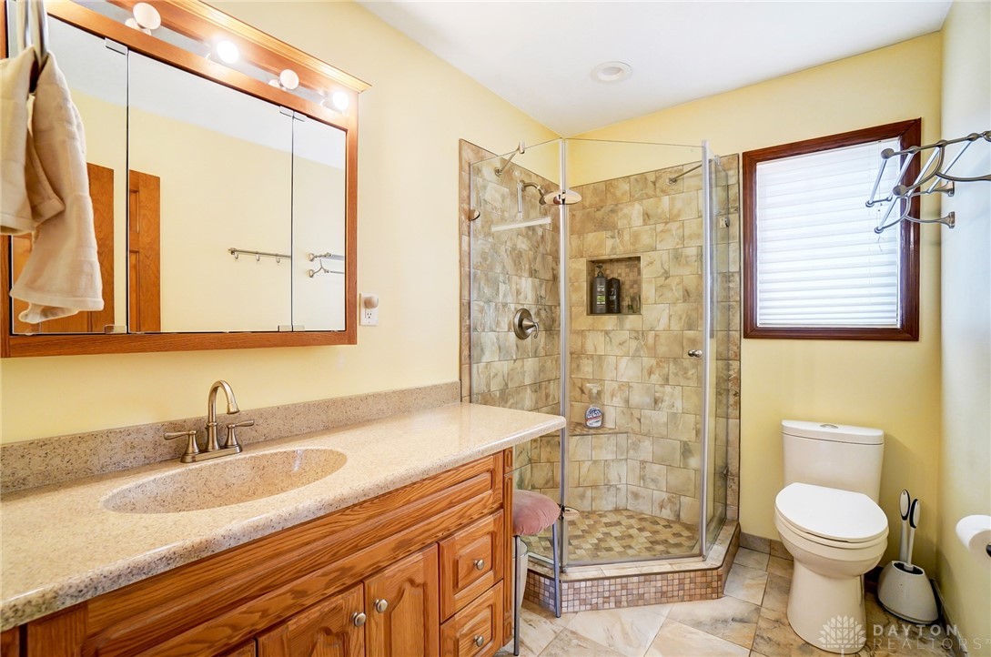 6950 Bunnell Hill Road Springboro, OH 45066 - Photo 18 of 65