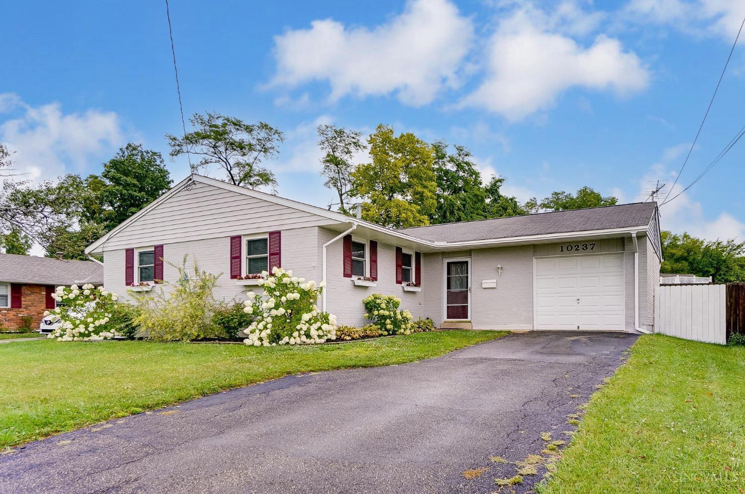 10237 Pottinger Road Cincinnati, OH 45251 - Photo 2 of 41 Gallery Image 2