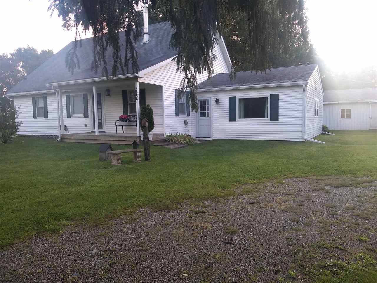 5434 North Vassar Road Flint, MI 48506 - Photo 1 of 21 50022467.JPG