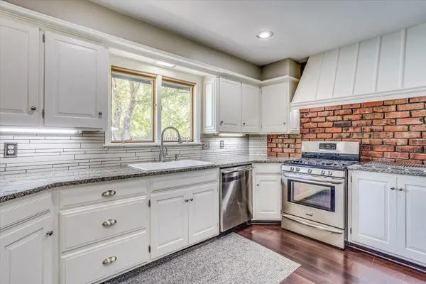 $559,900 | 2220 McLean North, Wichita, KS 67204