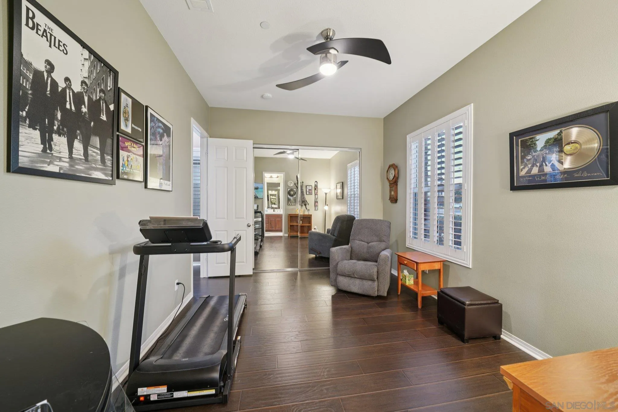 9471 Estrella Hills Street Riverside, CA 92508 - Photo 26 of 43 a living room with furniture and a window