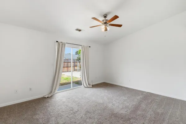 $389,900 | 1515 Morgan Drive, Kingsburg, CA 93631