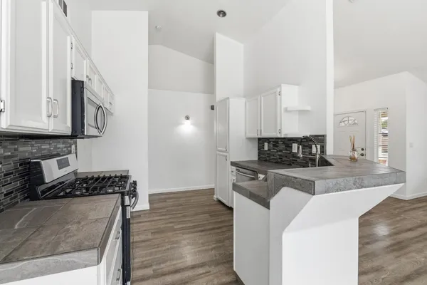 $389,900 | 1515 Morgan Drive, Kingsburg, CA 93631