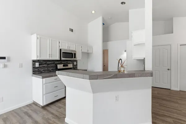 $389,900 | 1515 Morgan Drive, Kingsburg, CA 93631