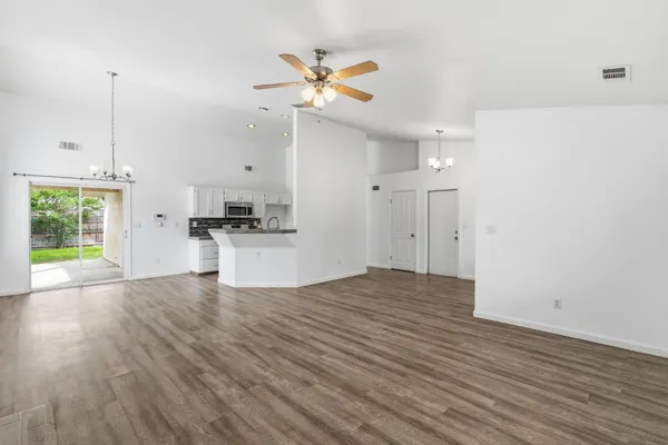 $389,900 | 1515 Morgan Drive, Kingsburg, CA 93631