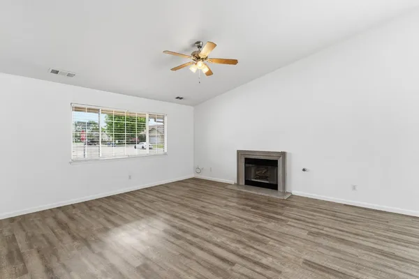 $389,900 | 1515 Morgan Drive, Kingsburg, CA 93631