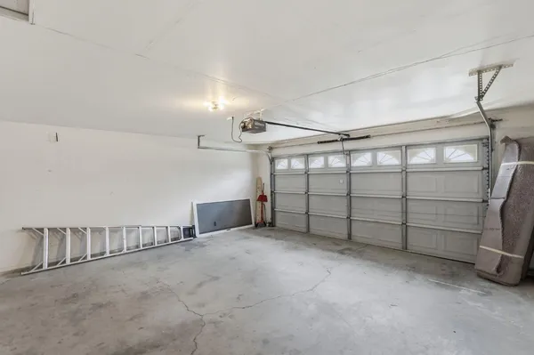 $389,900 | 1515 Morgan Drive, Kingsburg, CA 93631