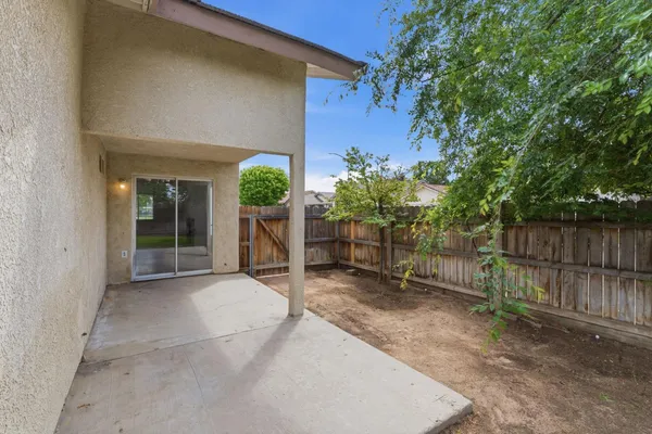 $389,900 | 1515 Morgan Drive, Kingsburg, CA 93631