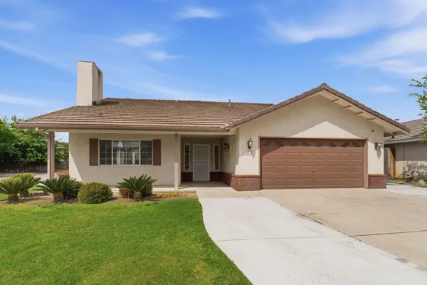$389,900 | 1515 Morgan Drive, Kingsburg, CA 93631