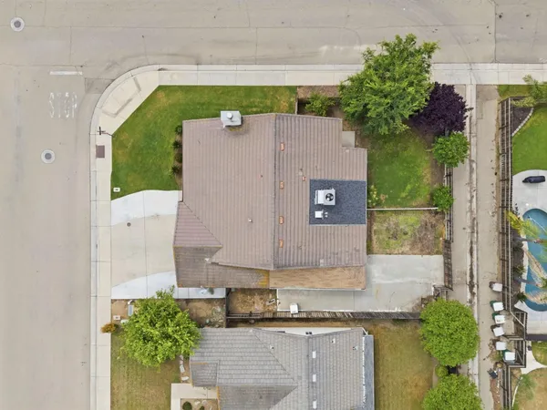 $389,900 | 1515 Morgan Drive, Kingsburg, CA 93631