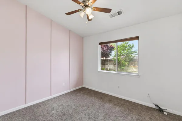 $389,900 | 1515 Morgan Drive, Kingsburg, CA 93631