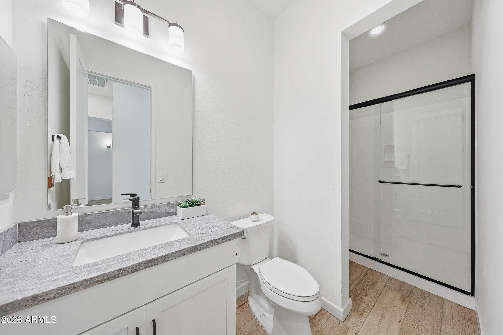 4416 East Roy Rogers Road Cave Creek, AZ 85331 - Photo 27 of 50 Guest Bathroom